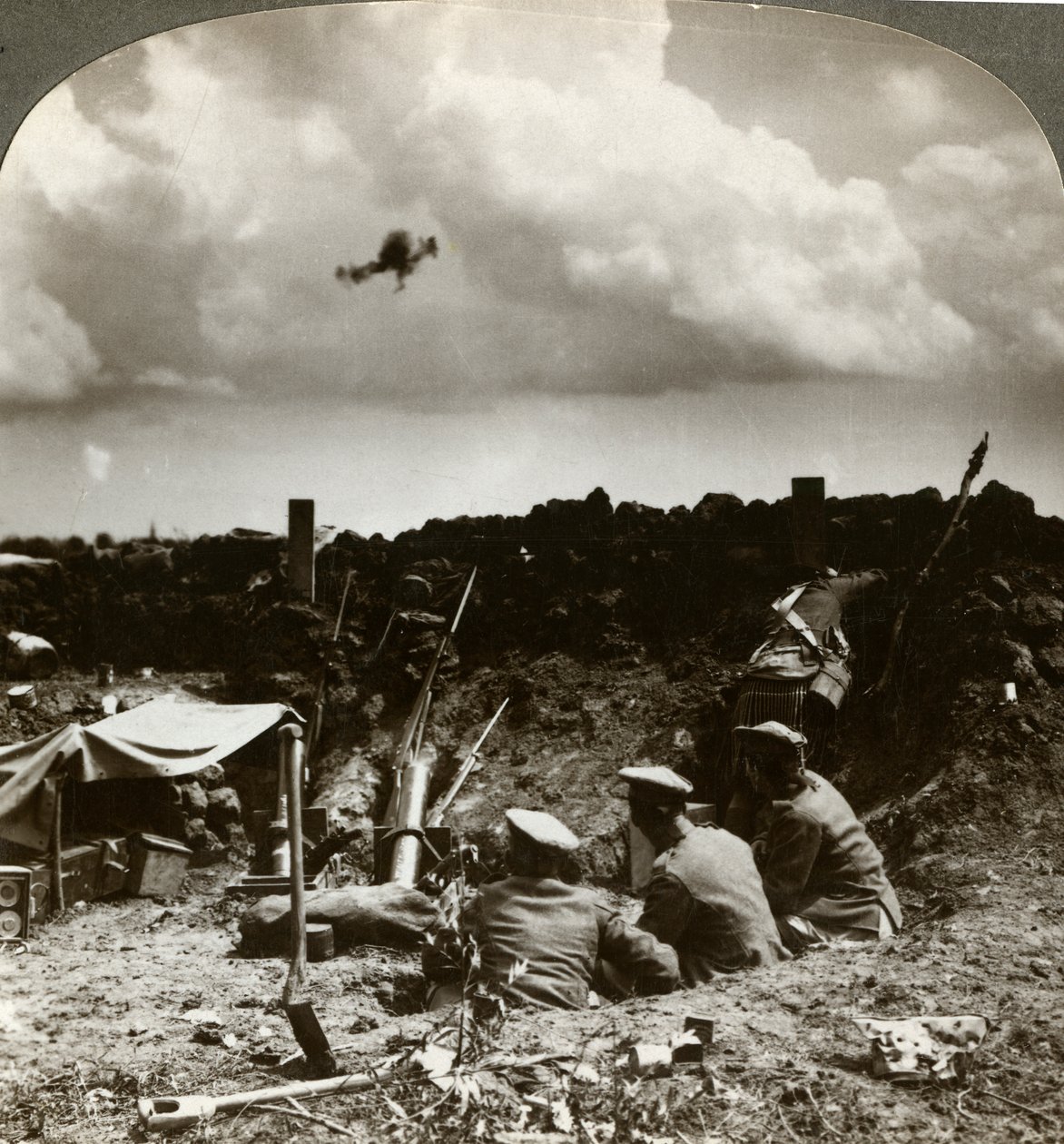 Mørtler i skyttergravene, første verdenskrig, 1914-1918. av Realistic Travels Publishers