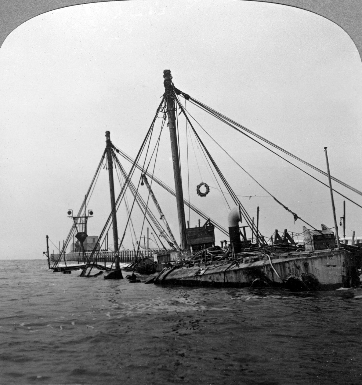 Sunken krigsskip HMS Vindictive, Oostende, Belgia, første verdenskrig, 1918. av Realistic Travels Publishers