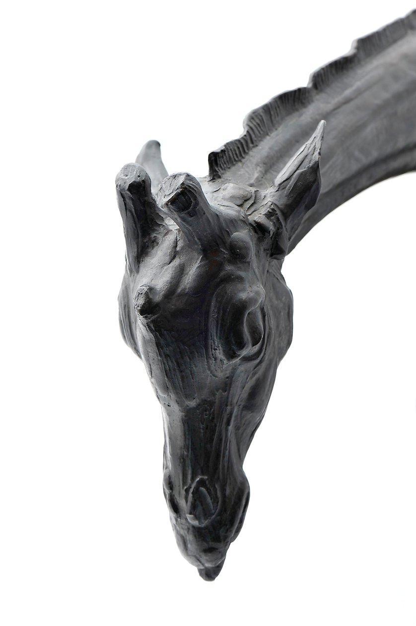 Stor giraff med senket hode, modellert 1909-10, støpt før 1913 (bronse) (se også 3084917-43) av Rembrandt Bugatti