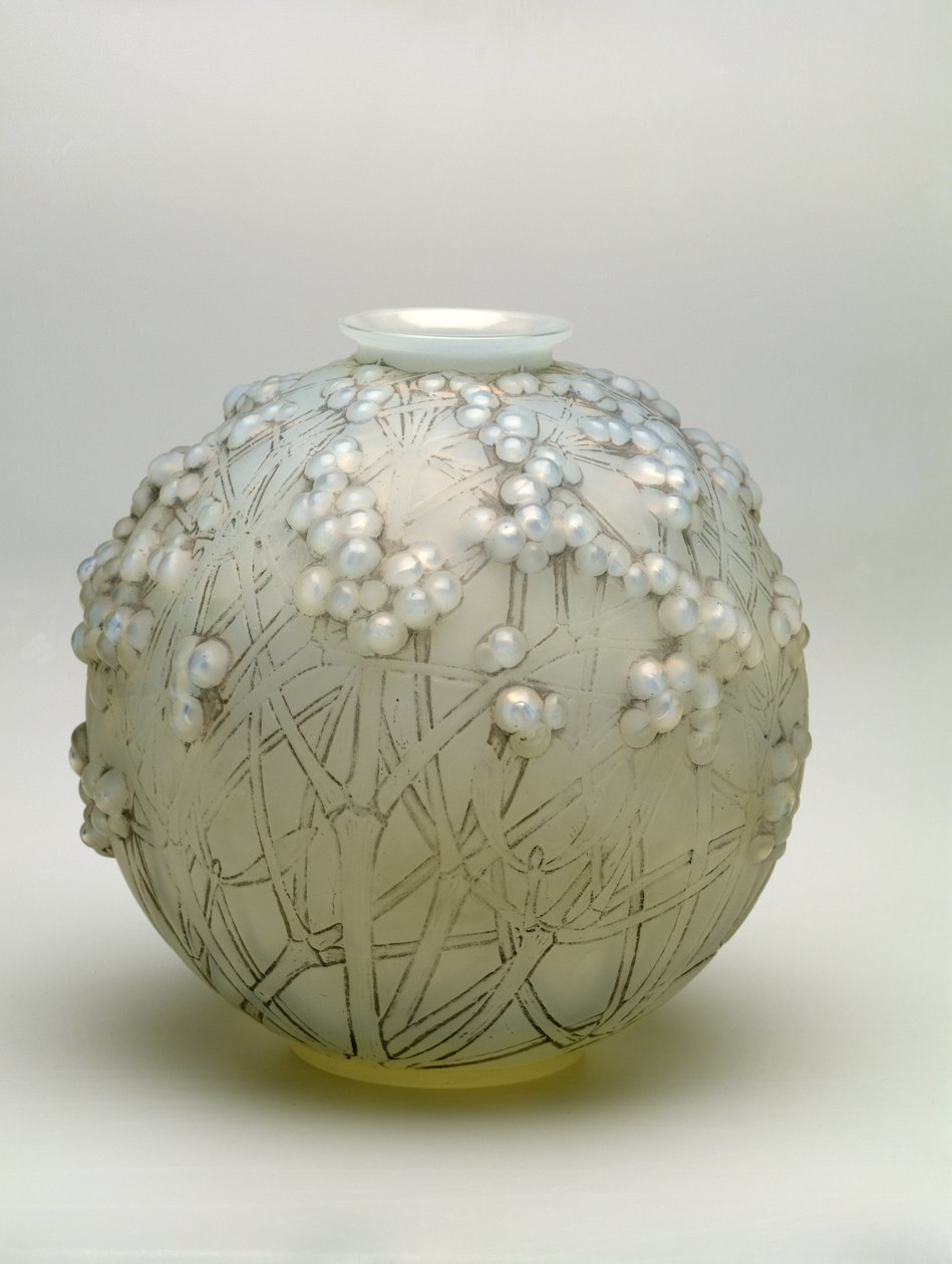 Druid Vase, 1924 (formblåst glass) av Rene Jules Lalique