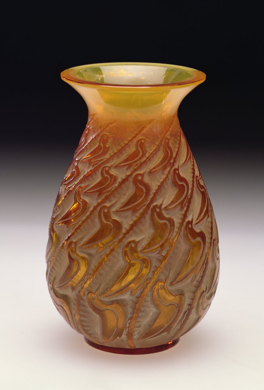 Ducks Vase, 1931 (hvit patina på butterscotch glass) av Rene Jules Lalique