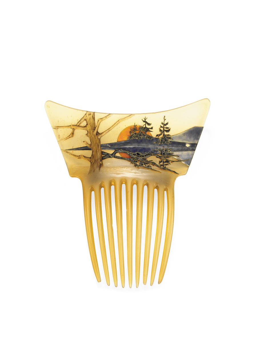 Art Nouveau hårkam, ca. 1900 (horn og emalje) av Rene Jules Lalique