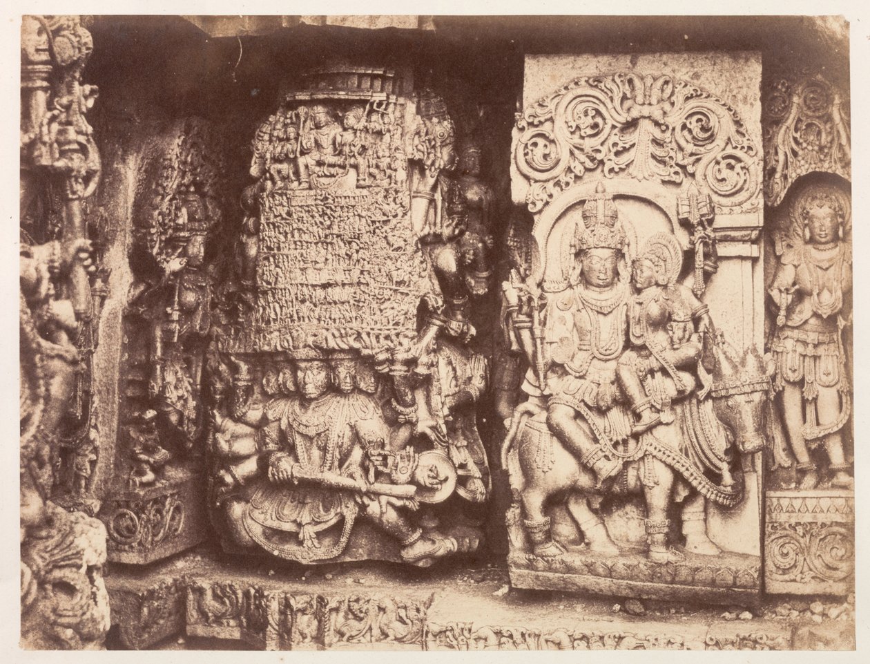 Hoysaleswara tempelskulptur, Halebit av Richard Banner Oakeley