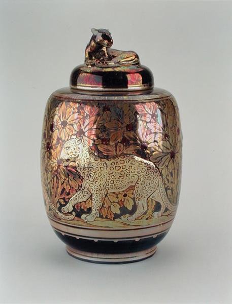 Luster vase og lokk, Pilkington Royal Lancastrian av Richard Joyce