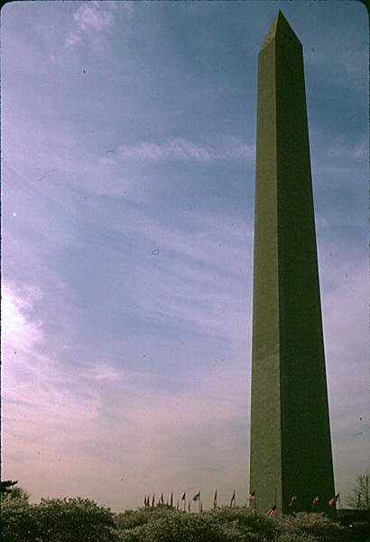 Washington-monumentet, bygget 1848-85 av Robert Mills