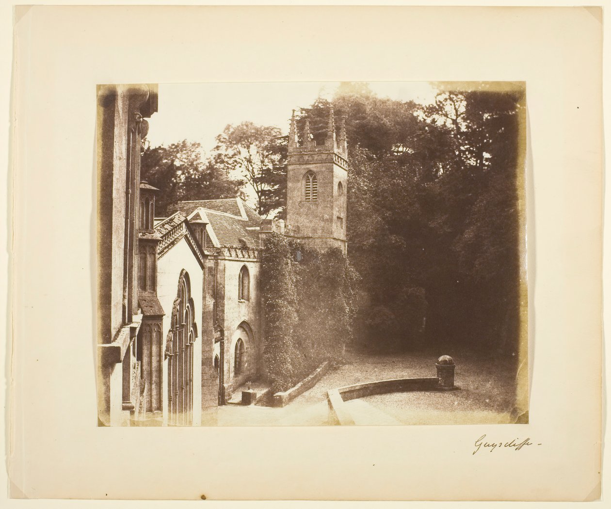 Guyscliffe, ca. 1853. av Robert Henry Cheney