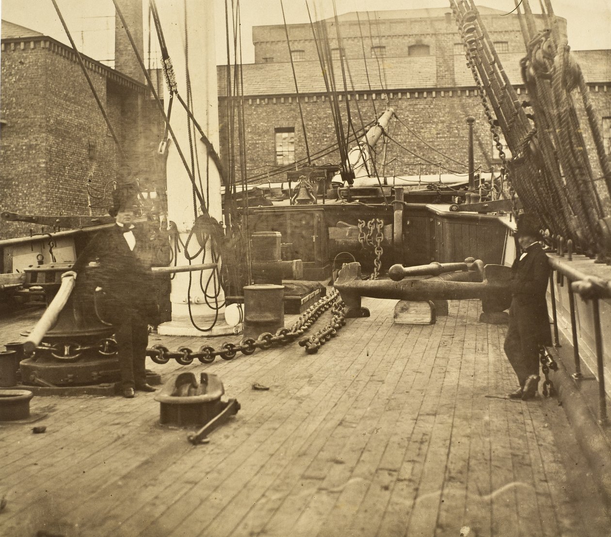 Brunel om bord på Aphrodita, Liverpool av Robert Howlett