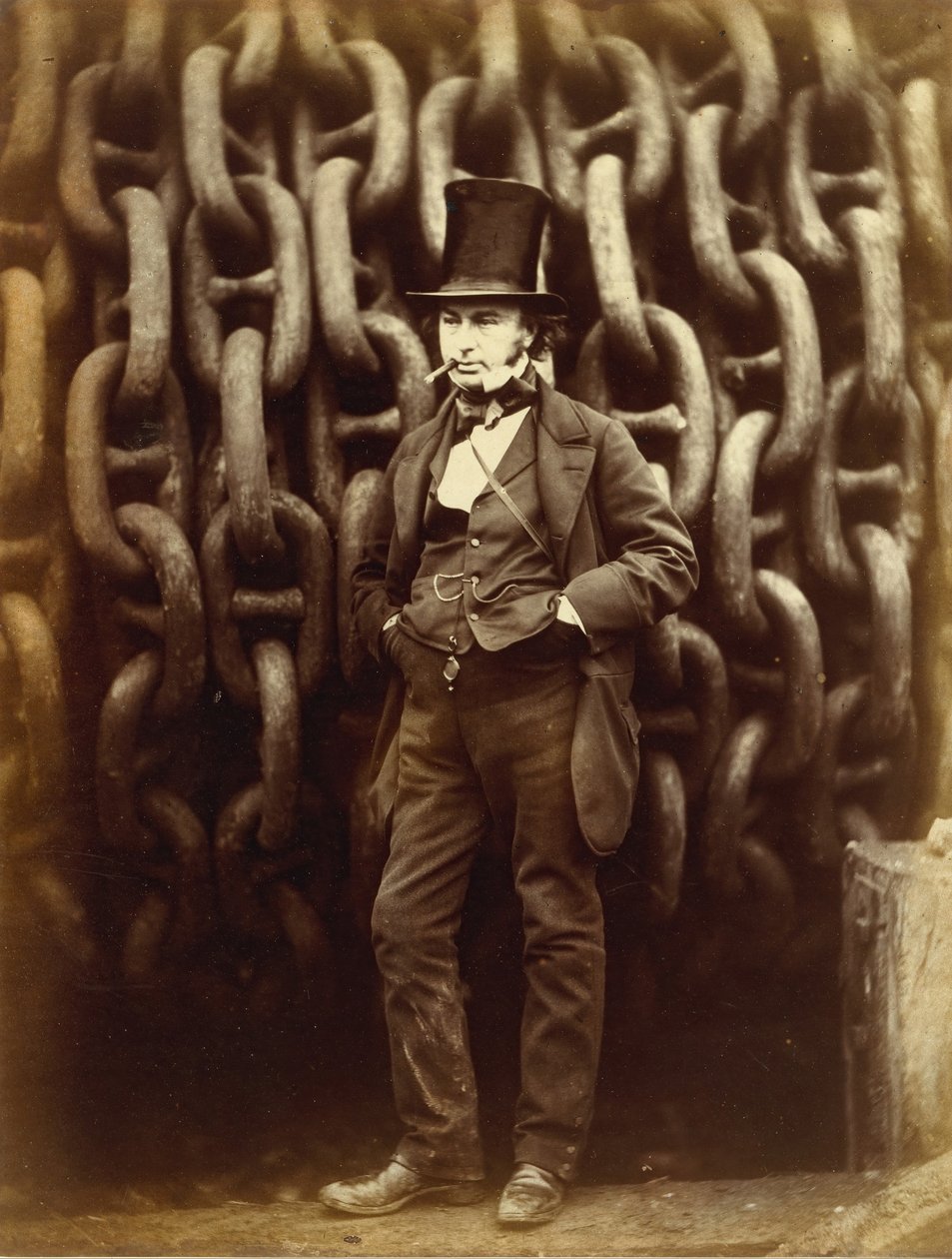 Isambard Kingdom Brunel står foran lanseringskjedene til Great Eastern ... trykt 1863-64. av Robert Howlett