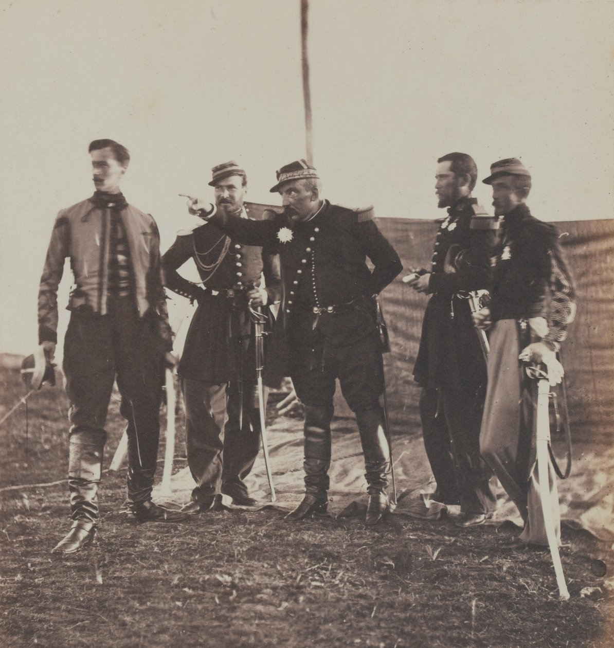 General Bosquet (1810-61) og stab, 1855 av Roger Fenton