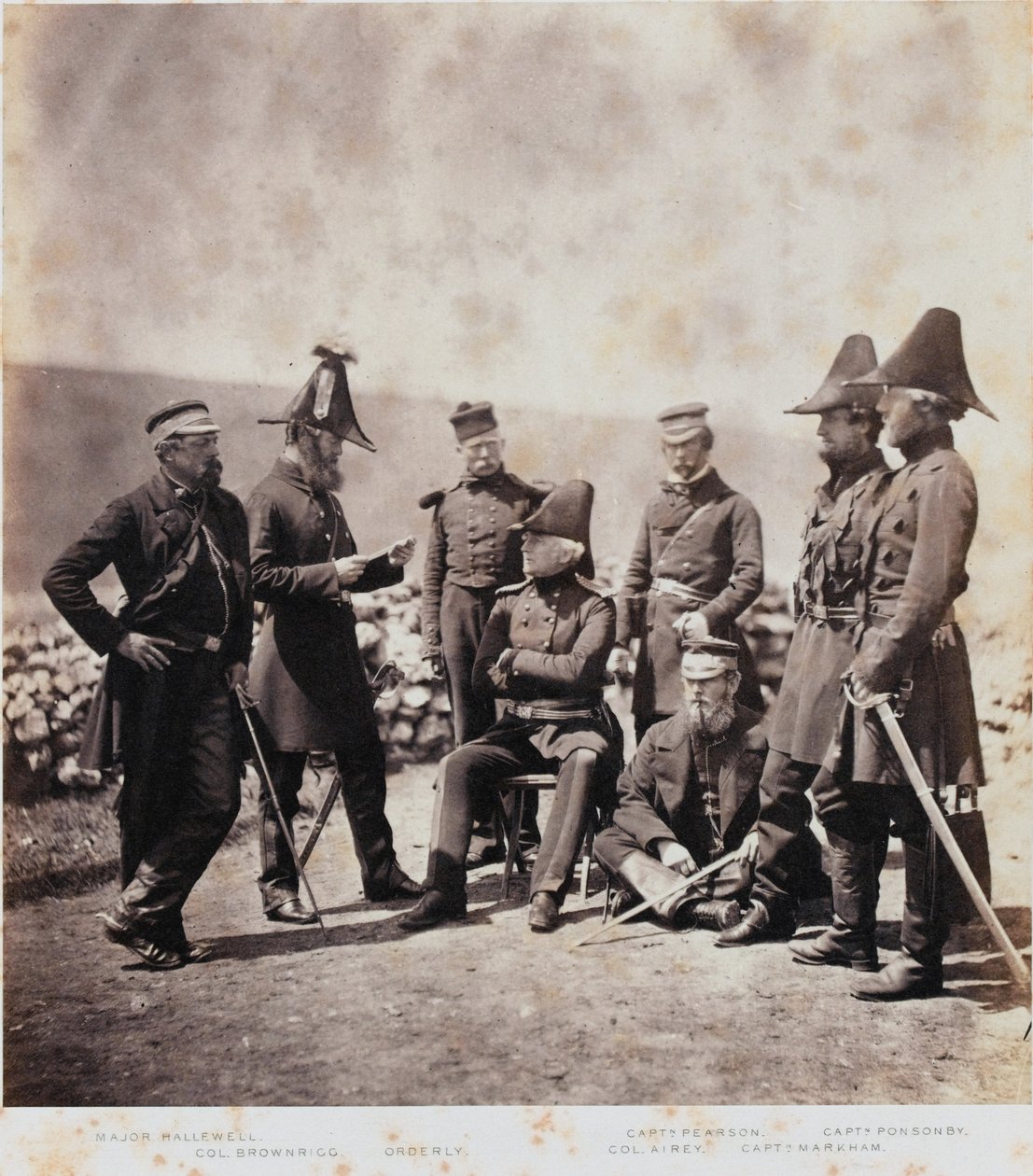 Generalløytnant Sir George Brown og Staff, fra et album med 52 fotografier assosiert med Krim-krigen, 1855 av Roger Fenton
