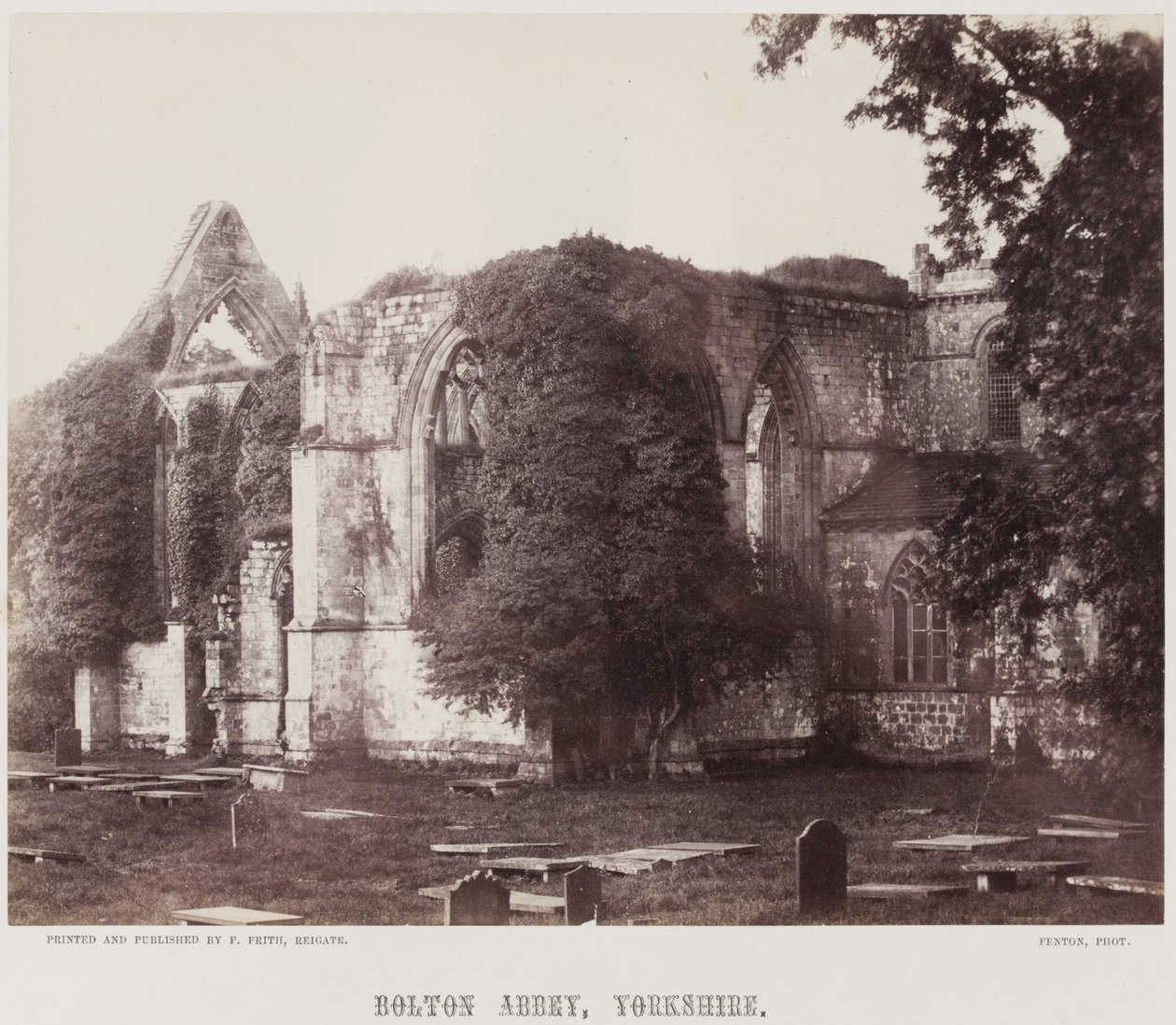 Bolton Abbey, Yorkshire, ca. 1857 (albumtrykk) av Roger Fenton