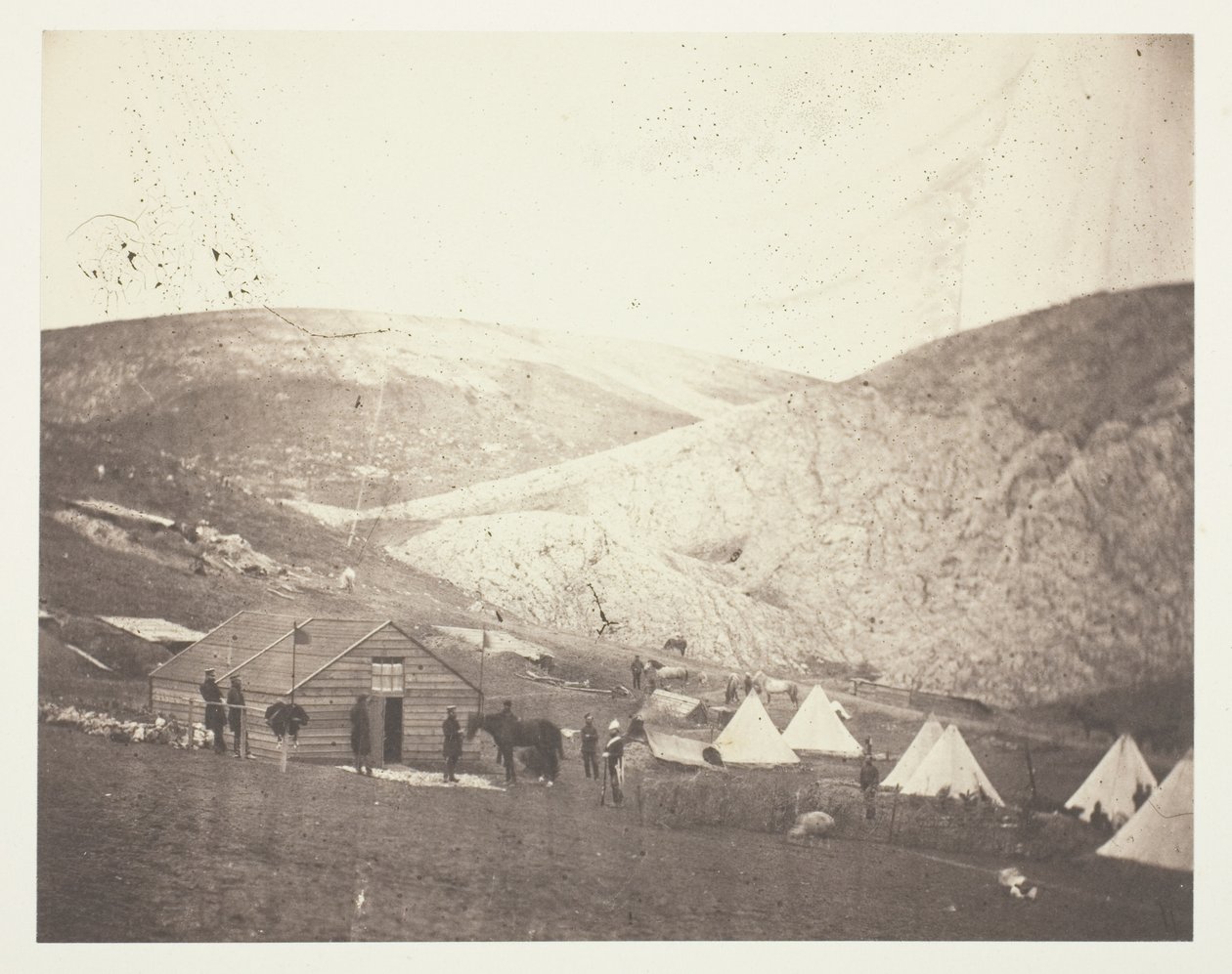 Leir av 4. Dragoon Guards, nær Karyni av Roger Fenton