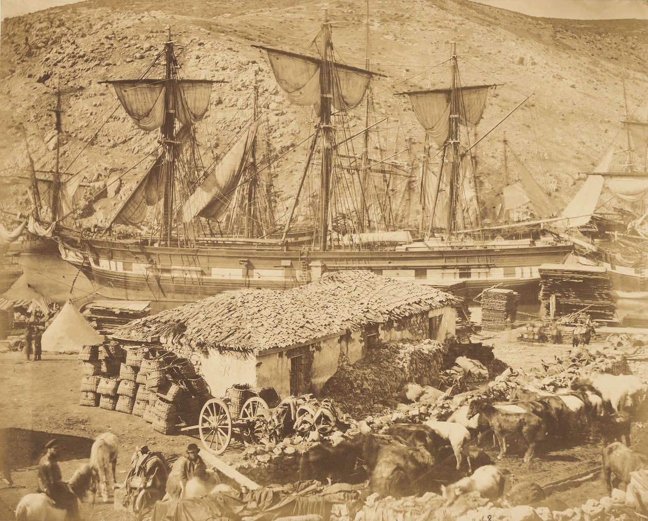 Balaklavas havn, kvegkaien av Roger Fenton