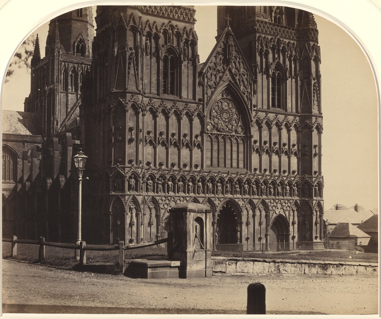 Lichfield Cathedral fra nordvest av Roger Fenton
