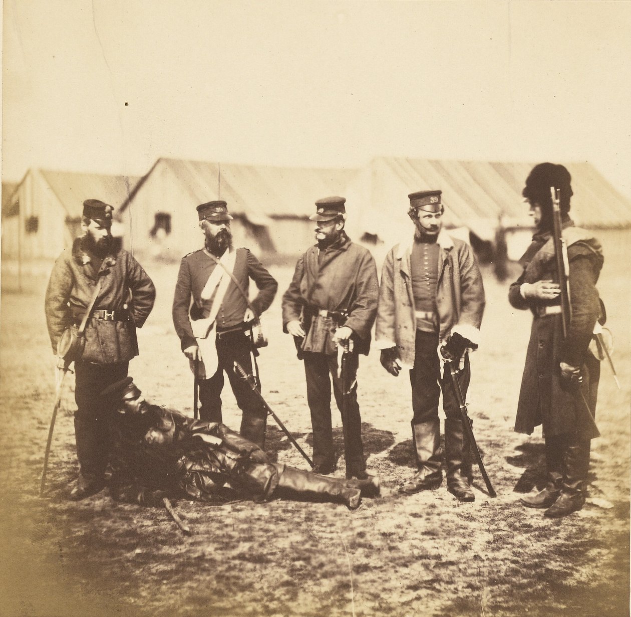 Oberstløytnant Munro og offiserer fra det 39. regiment av Roger Fenton
