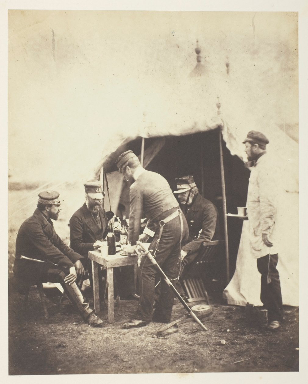 Generalmajor Garrett og offiserer fra det 46. regiment av Roger Fenton