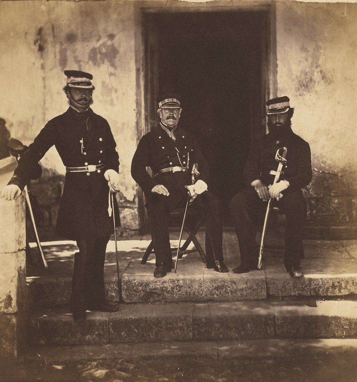 Generalmajor Lockyer og to av hans stabsoffiserer av Roger Fenton