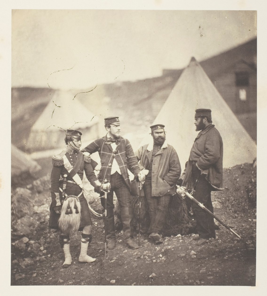 Offiserer fra 42nd Highlanders av Roger Fenton