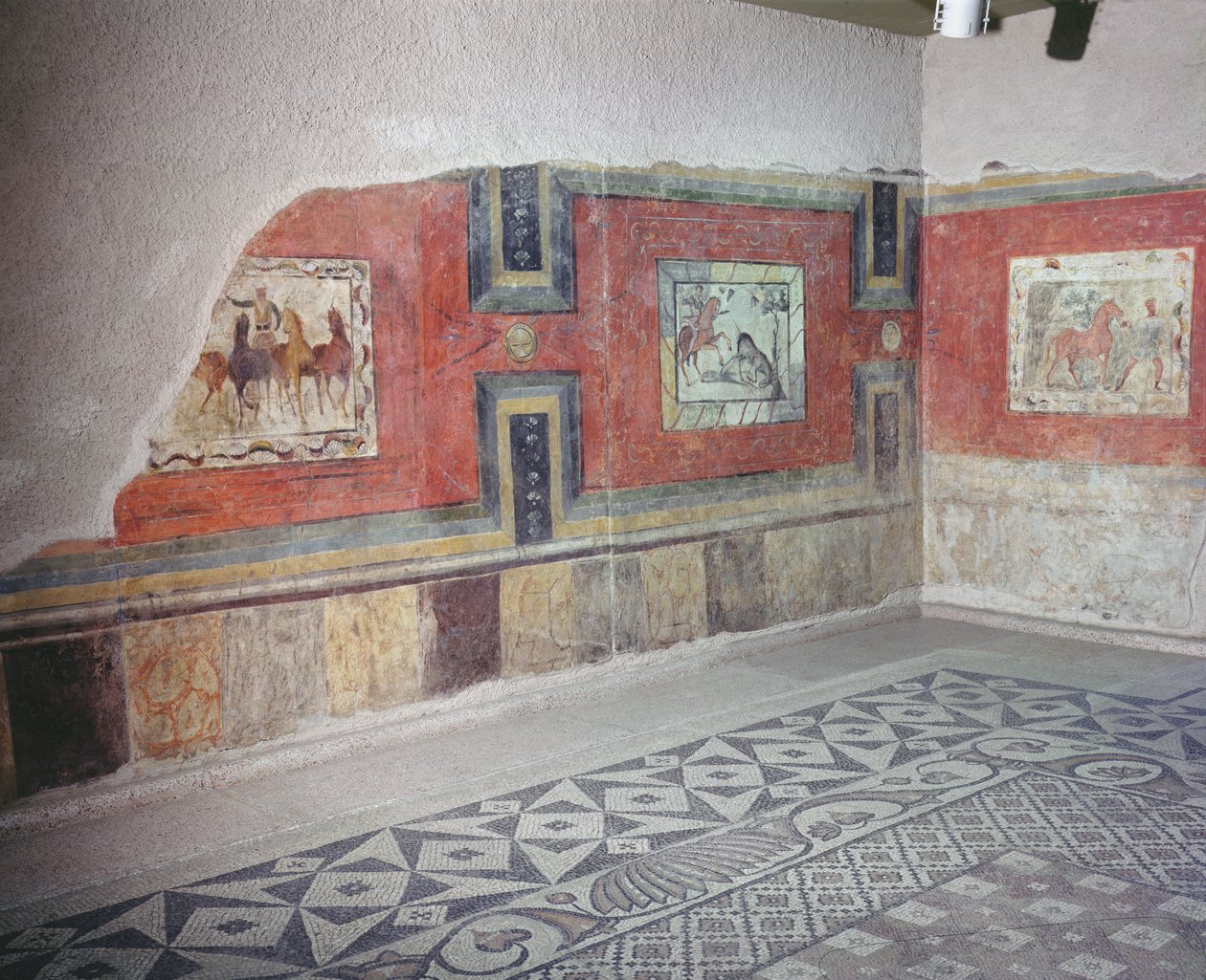 En gjenskaping av interiøret i et romersk hus, med mosaikkgulv og veggmalerier som viser sirkus- og jaktscener (fresco og mosaikk) av Roman
