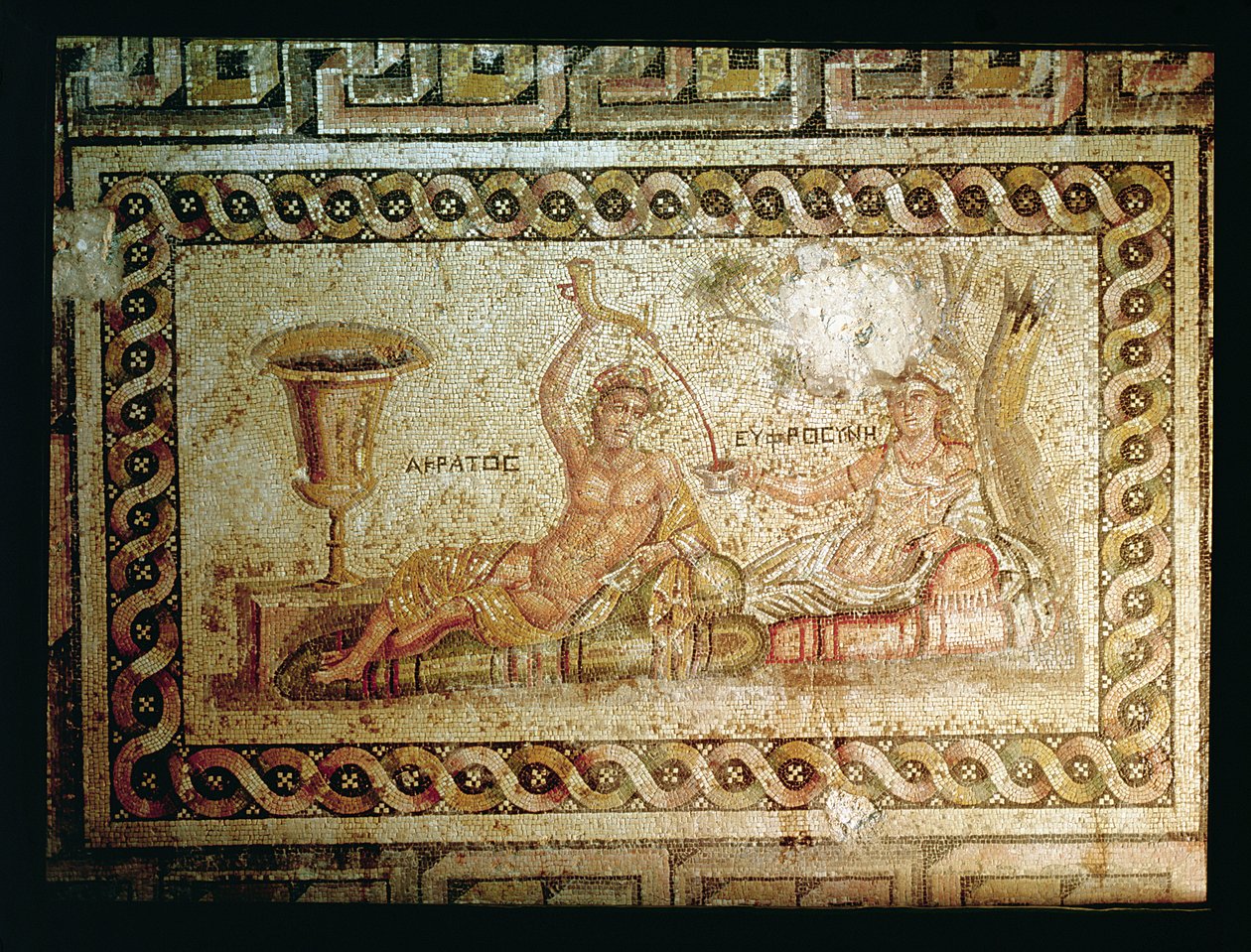Akratos skjenker vin, fra Belkis eller Zeugma, Sørøst-Tyrkia (mosaikk) av Roman