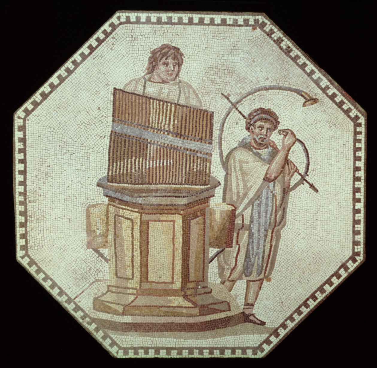 En organist og en hornspiller underholder på en Gladiator-kamp (mosaikk) av Roman