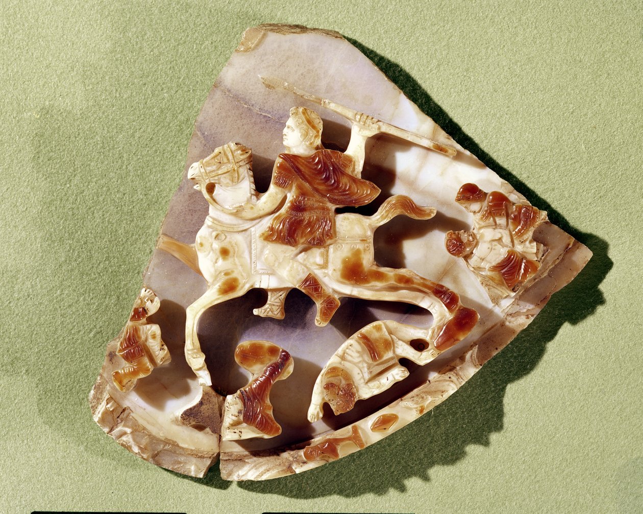Cameo som viser en triumferende keiser som tråkker barbarer, fra Kusadek (sardonyx) av Roman