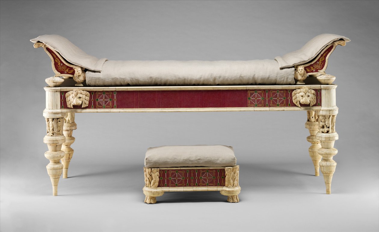 Sofa og fotskammel med beinutskjæringer og glassinnlegg, ca. 100 e.Kr. (tre, bein og glass) av Roman