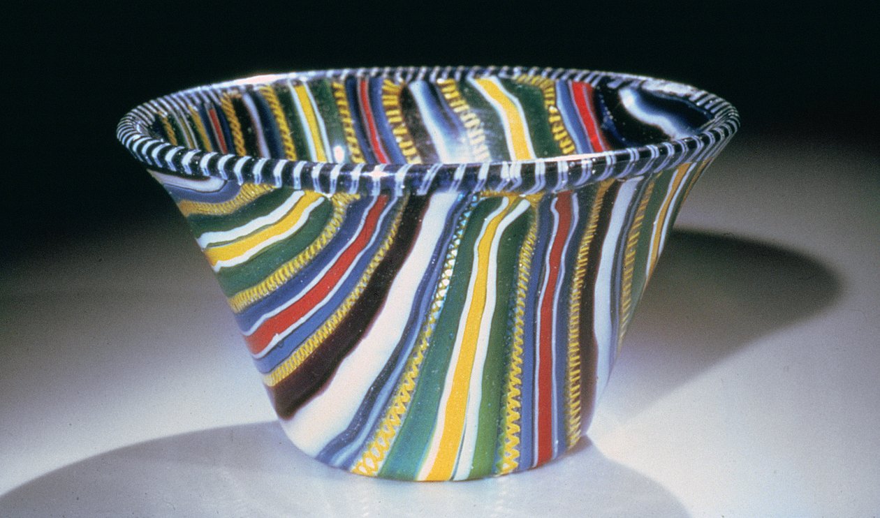 Millefiori-rett, romersk, sannsynligvis Alexandria, 1. århundre f.Kr. - 1. århundre e.Kr. (glass) av Roman