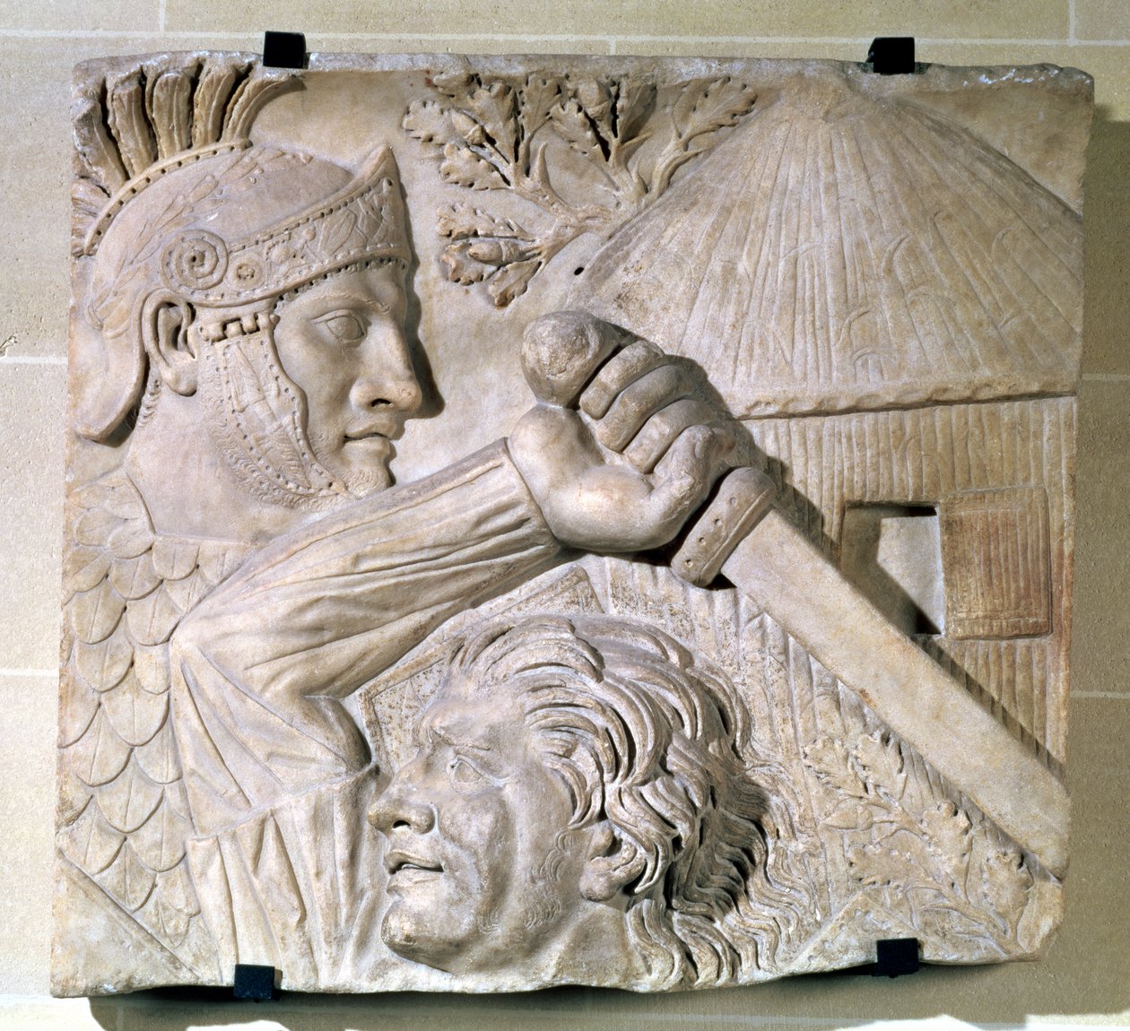 Relieff som viser en barbar som kjemper mot en romersk legionær av Roman