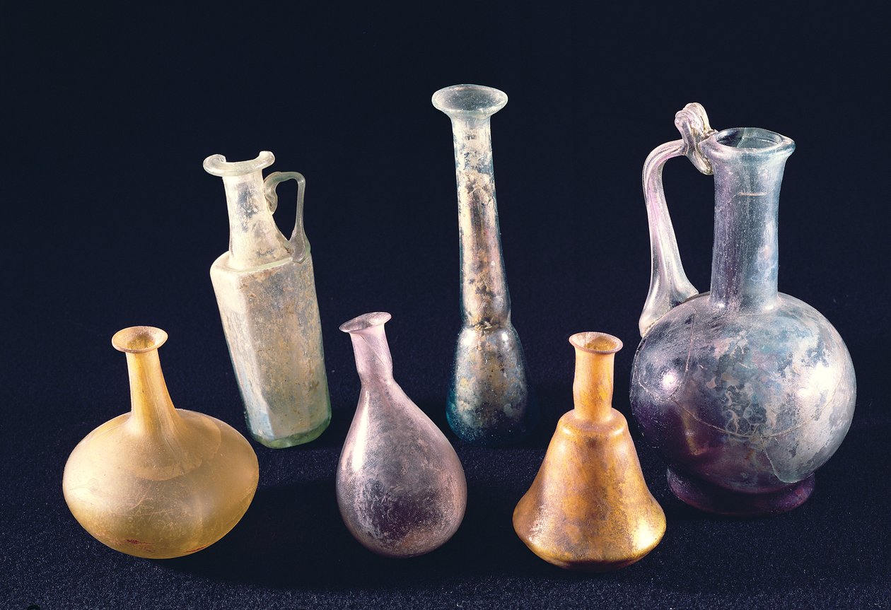 Seks vaser, fra Aquileia (glass) av Roman