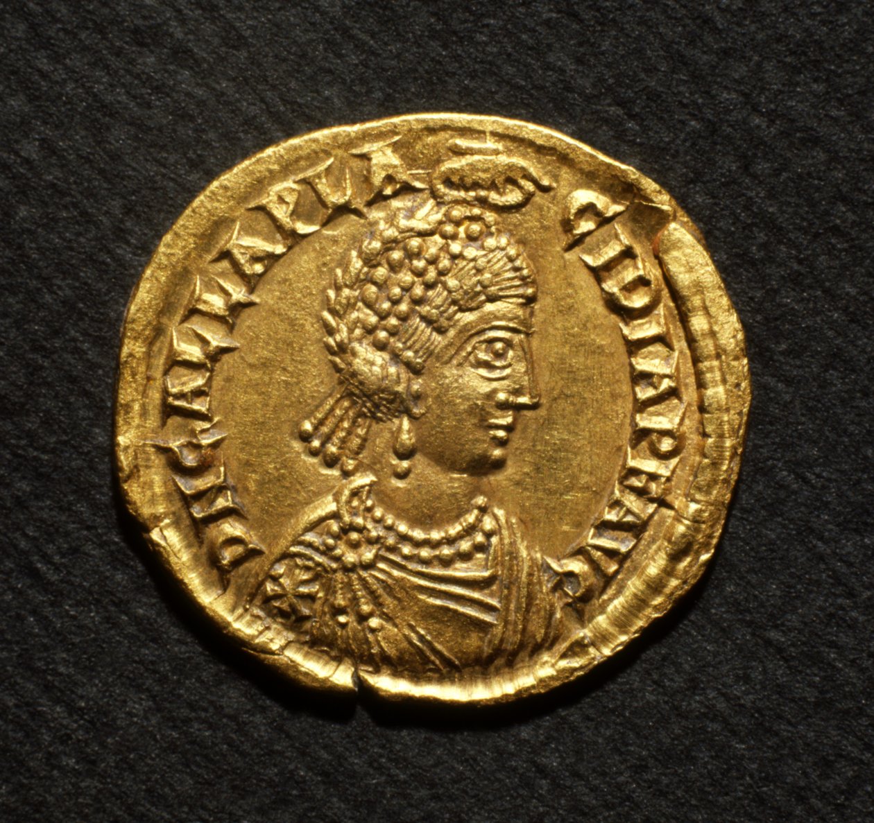 Solidus av Galla Placidia, 425-50 (gull) av Roman