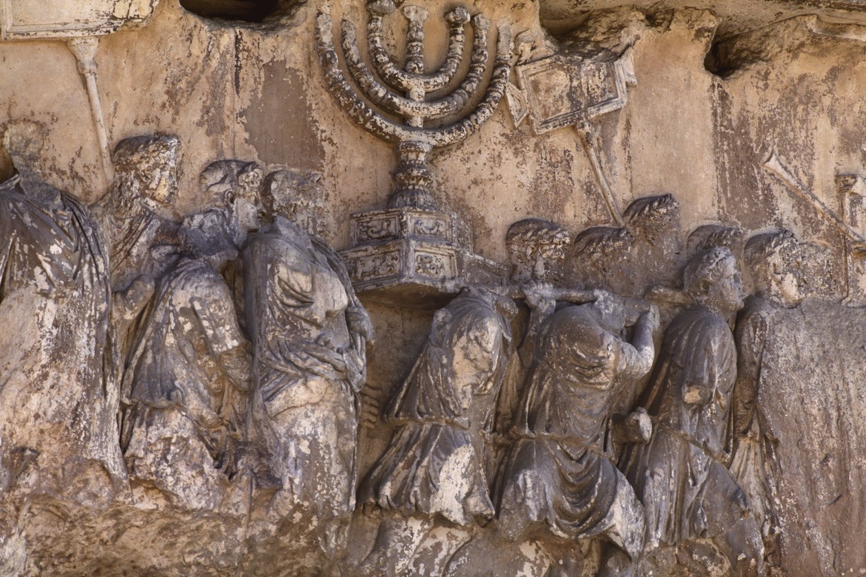 Titusbuen, detalj av tempelskattene som ble båret etter plyndringen av Jerusalem i 70 e.Kr., stein 81 e.Kr. av Roman