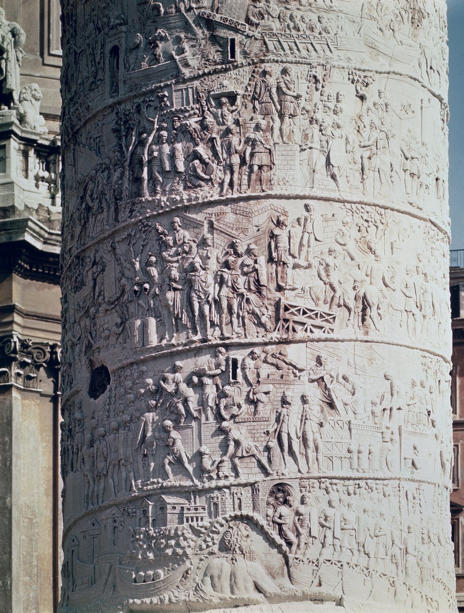 Kampen mot Dacierne, detalj fra Trajans søyle, 113 AD (kalkstein) av Roman