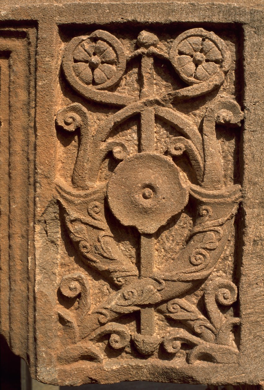 Arkitektonisk fragment med utskåret dekorasjon, Sertius Market, High Imperial Period (27 BC-395 AD) av Roman Imperial Period