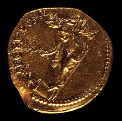 Aureus (omvendt) preget av Hadrian (117 e.Kr.-138 e.Kr.) som viser AEGYPTOS (Egypt) liggende til venstre. (gull) Inskripsjon: AEGYPTOS (for forside se 119152) av Roman