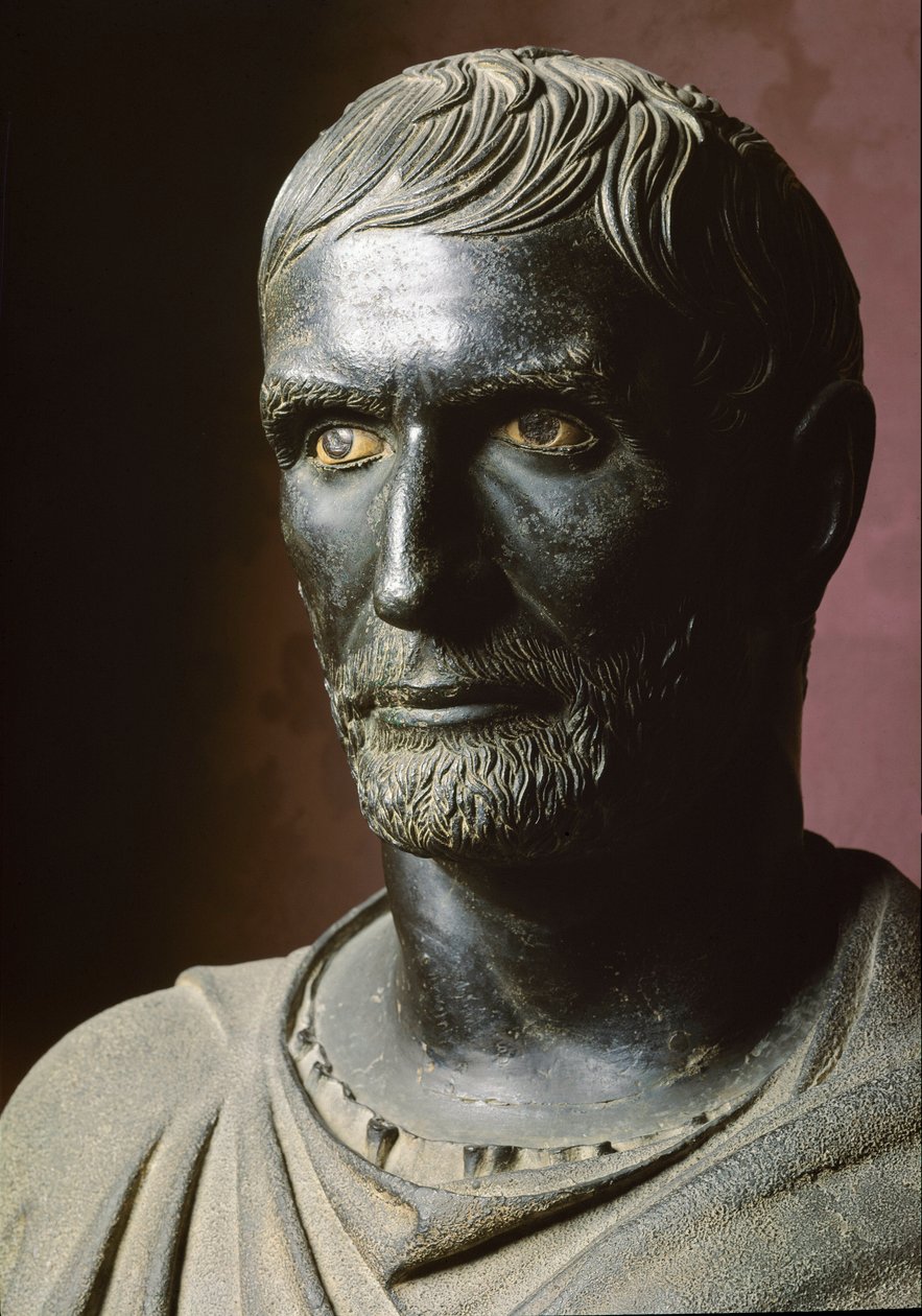 Byste av Brutus (Bruto Capitolino) (Capitolin) - Bronseskulptur. 300 f.Kr., Dim. 79 cm - Roma, Musei Capitolini, Palazzo dei Conservatori, Sala dei Trionfi - Byste av Lucius Junius Brutus, kjent som Capitoline Brutus - Bronseskulptur av Roman