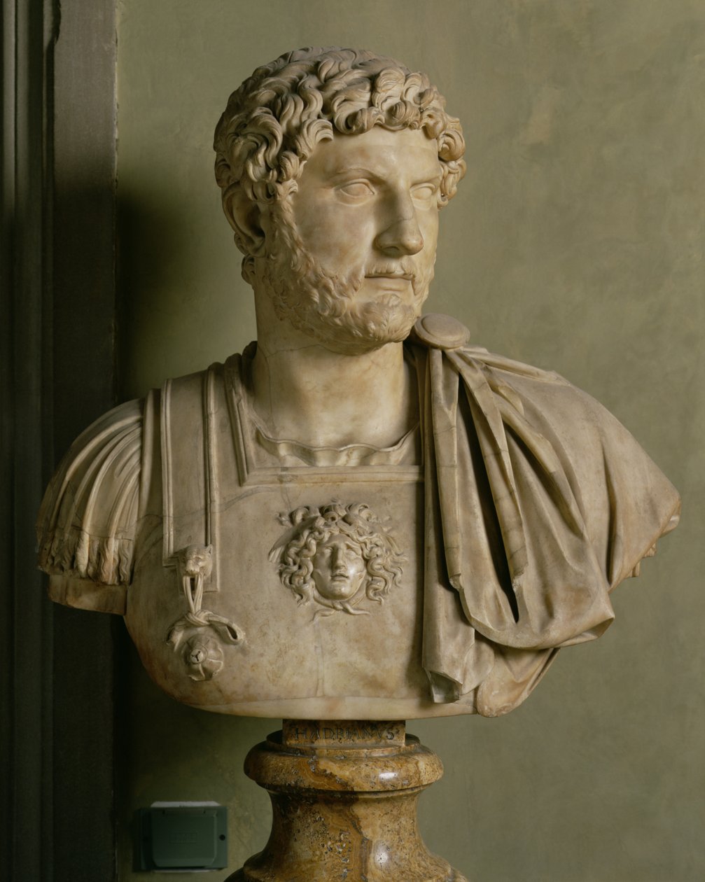 Byste av keiser Hadrian (76-138 e.Kr.) (marmor) av Roman
