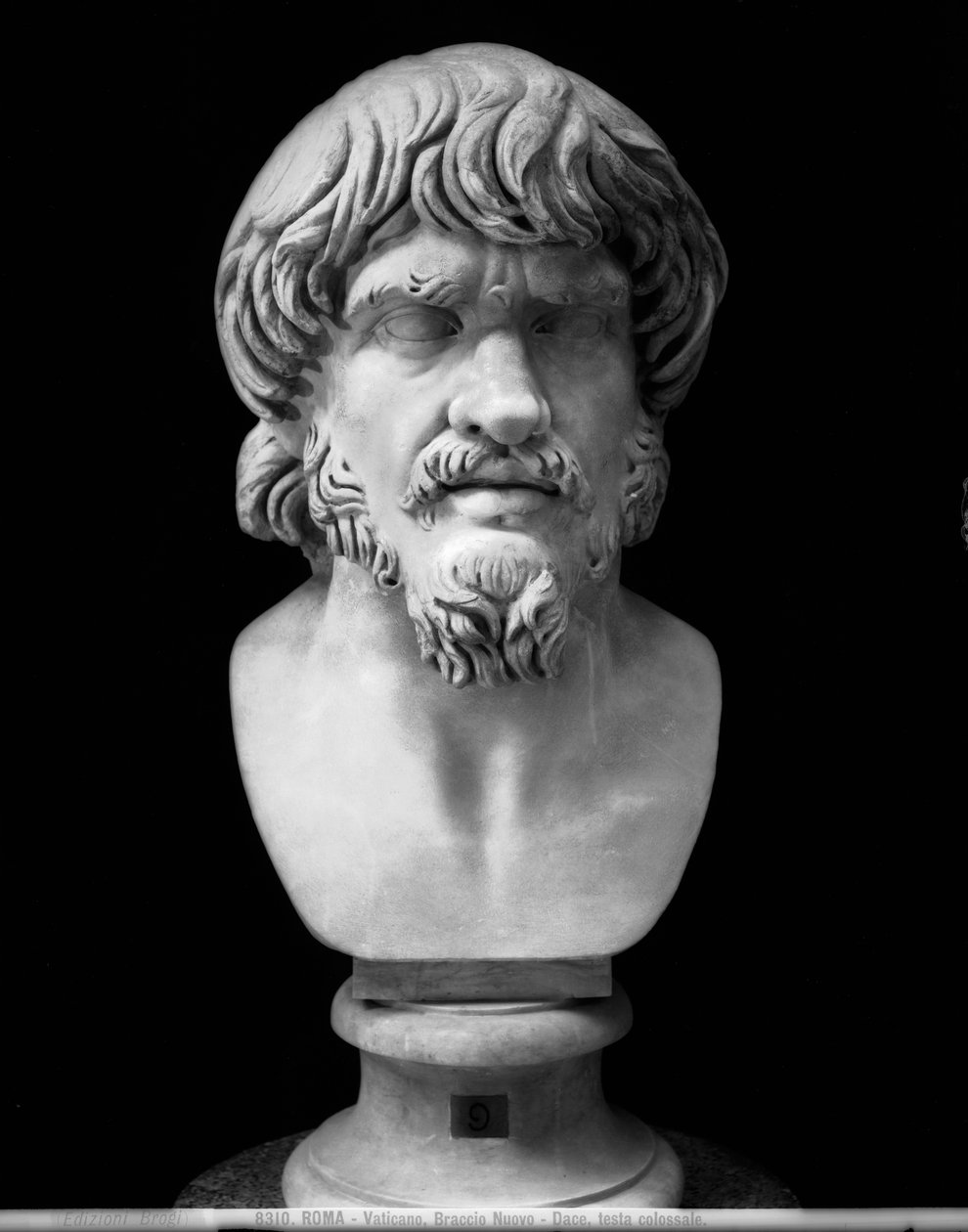 Byste av fangedace (marmor) av Roman