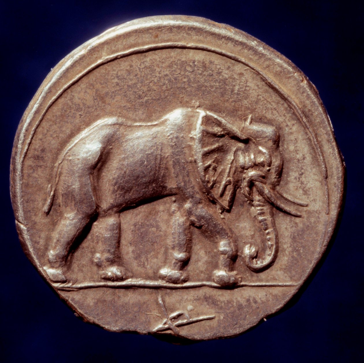Karthaginsk sivilisasjon: medalje som representerte en elefant som tillot den karthagiske general Hannibal (247-183 f.Kr.) å krysse Alpene i 218 f.Kr. under den andre puniske krigen. 3. århundre f.Kr. Paris, B.N. av Roman