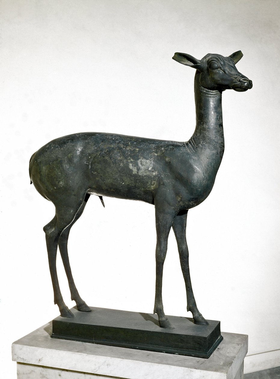 Hjort (bronseskulptur av Roman
