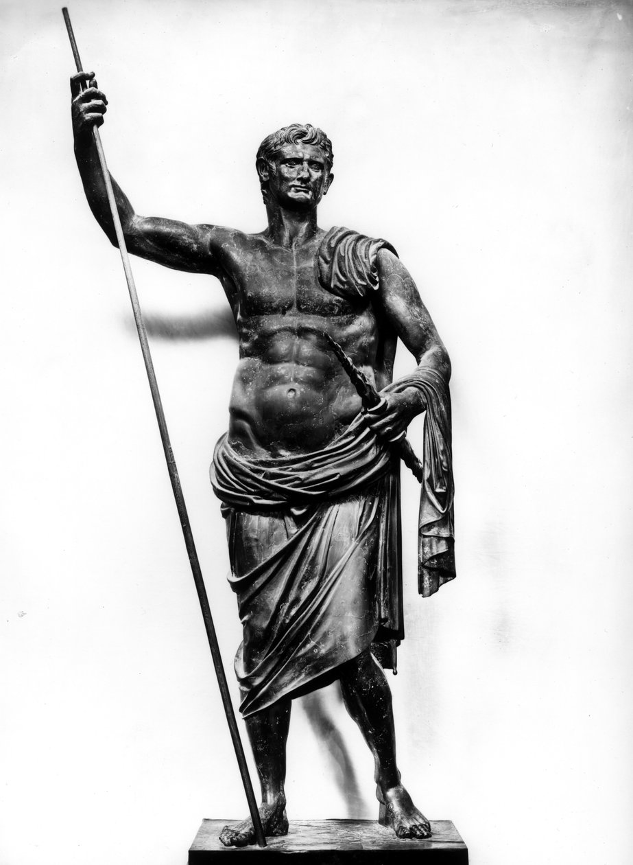 Keiser Augustus holder et septer og tordenbolt, fra Herculaneum av Roman