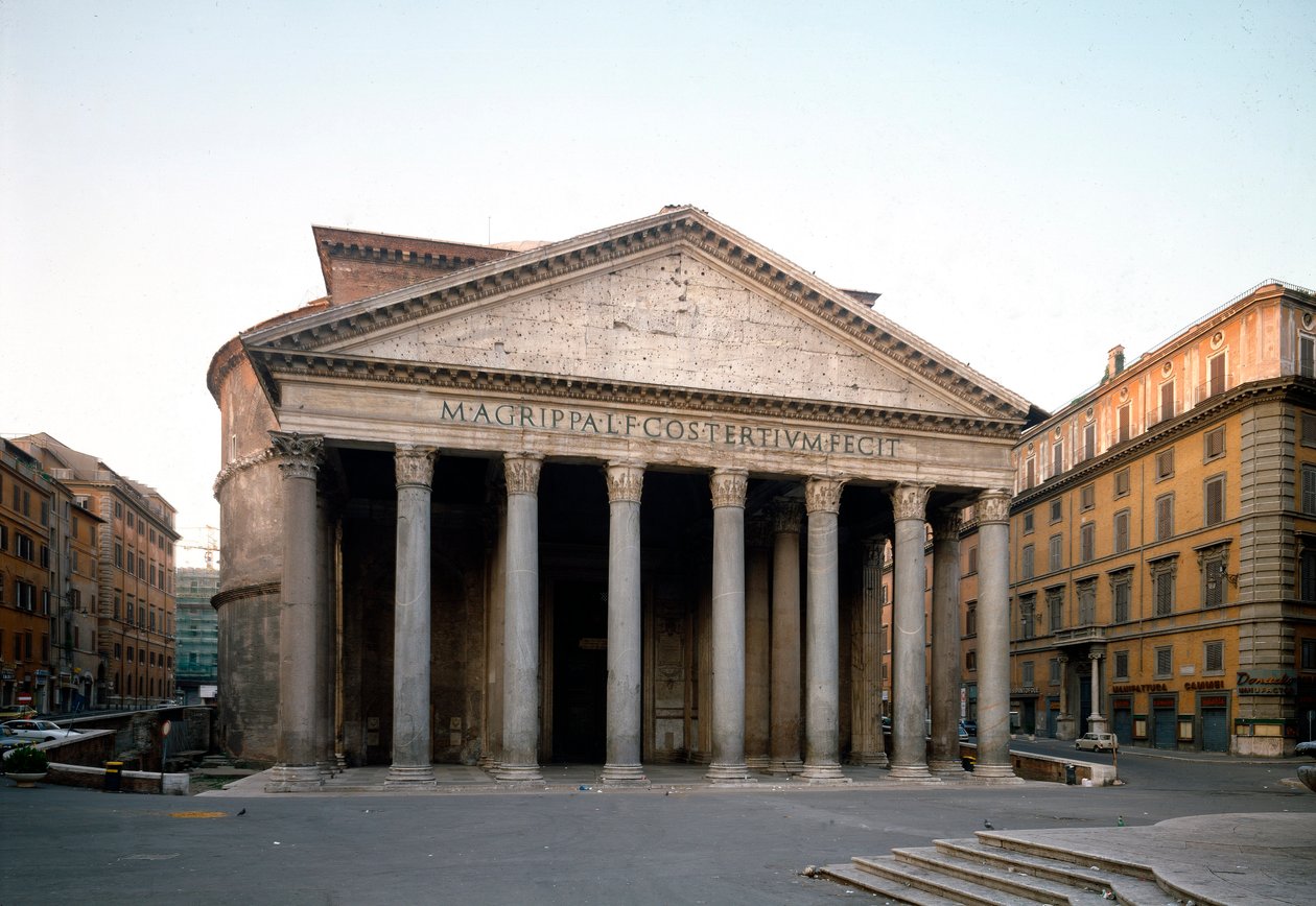 Utvendig utsikt over Pantheon (fotografi) av Roman