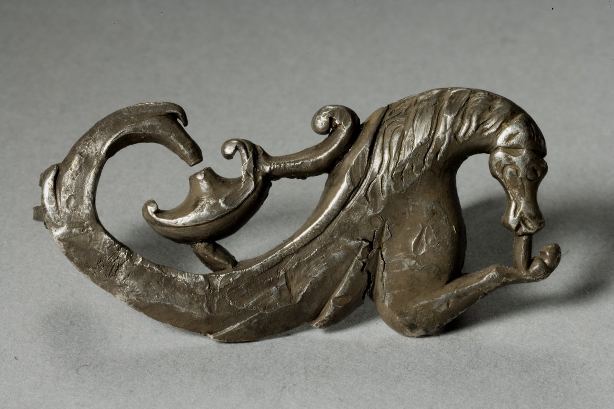 Fibula av en Hippocamp (sølv) av Roman