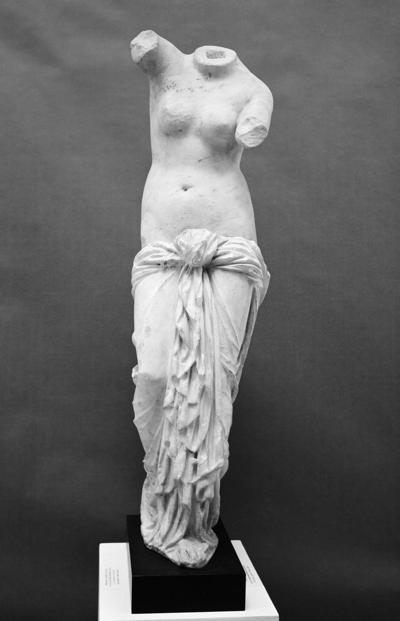 Figur av Afrodite (marmor) av Roman