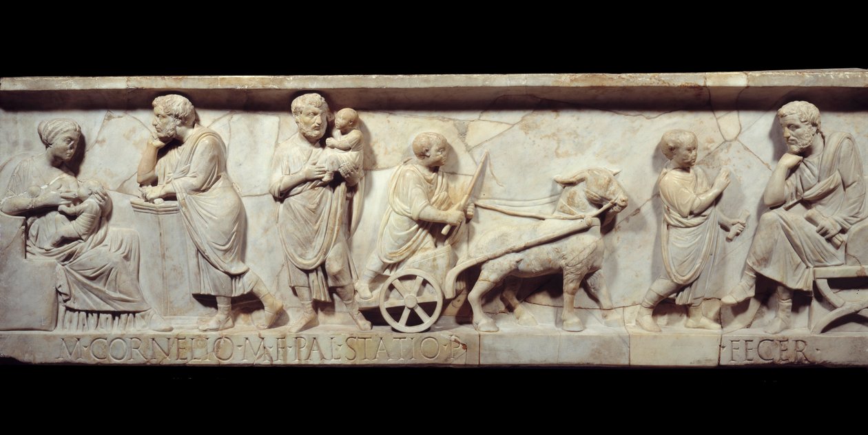Fragment av sarkofagen til Marcus Cornelius Statius Rundt 150 e.Kr. - Antikkens Roma: Ansiktet til en romersk sarkofag. Scene av livet til et barn som vokser fra fødsel til læring. Paris, Musée du Louvre av Roman