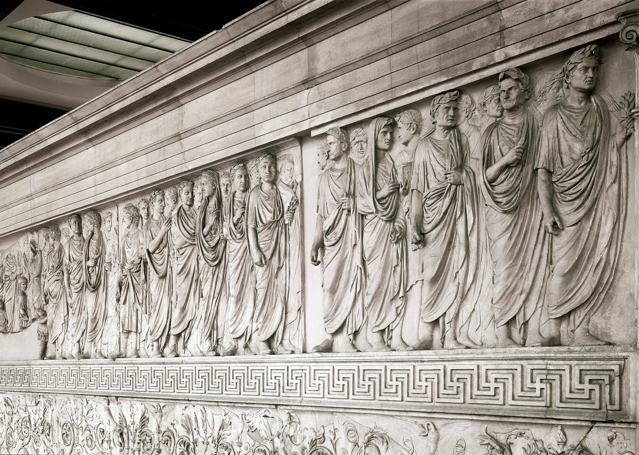 Imperial Cortege of Emperor Augustus - Lavt nordlig marmorrelieff av Ara Pacis Augustae, bygget av den romerske keiseren Augustae mellom 13 og 9 f.Kr. på Champ de Mars (Mars-feltet) i Roma for å minnes freden etter krigene i imperiet agai av Roman