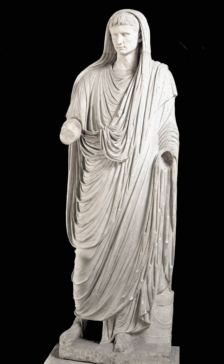 Marmorskulptur av den romerske keiseren Augustus (63 f.Kr.-14 e.Kr.) - Roma, Romersk nasjonalmuseum - Augustus (61 f.Kr.-14 e.Kr.) som Pontifex Maximus - Marmorskulptur, funnet i via Labicana, sent på 1. århundre f.Kr. - National Roman M av Roman