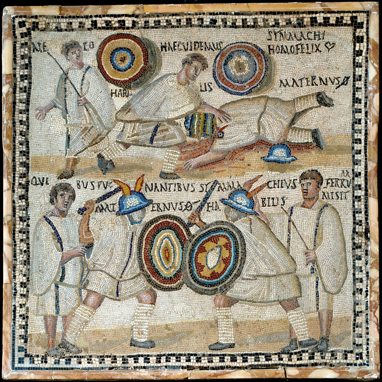 Mosaikk som skildrer kampen mellom to equites ved navn Simmachius og Maternus, romersk, 3. århundre e.Kr. av Roman