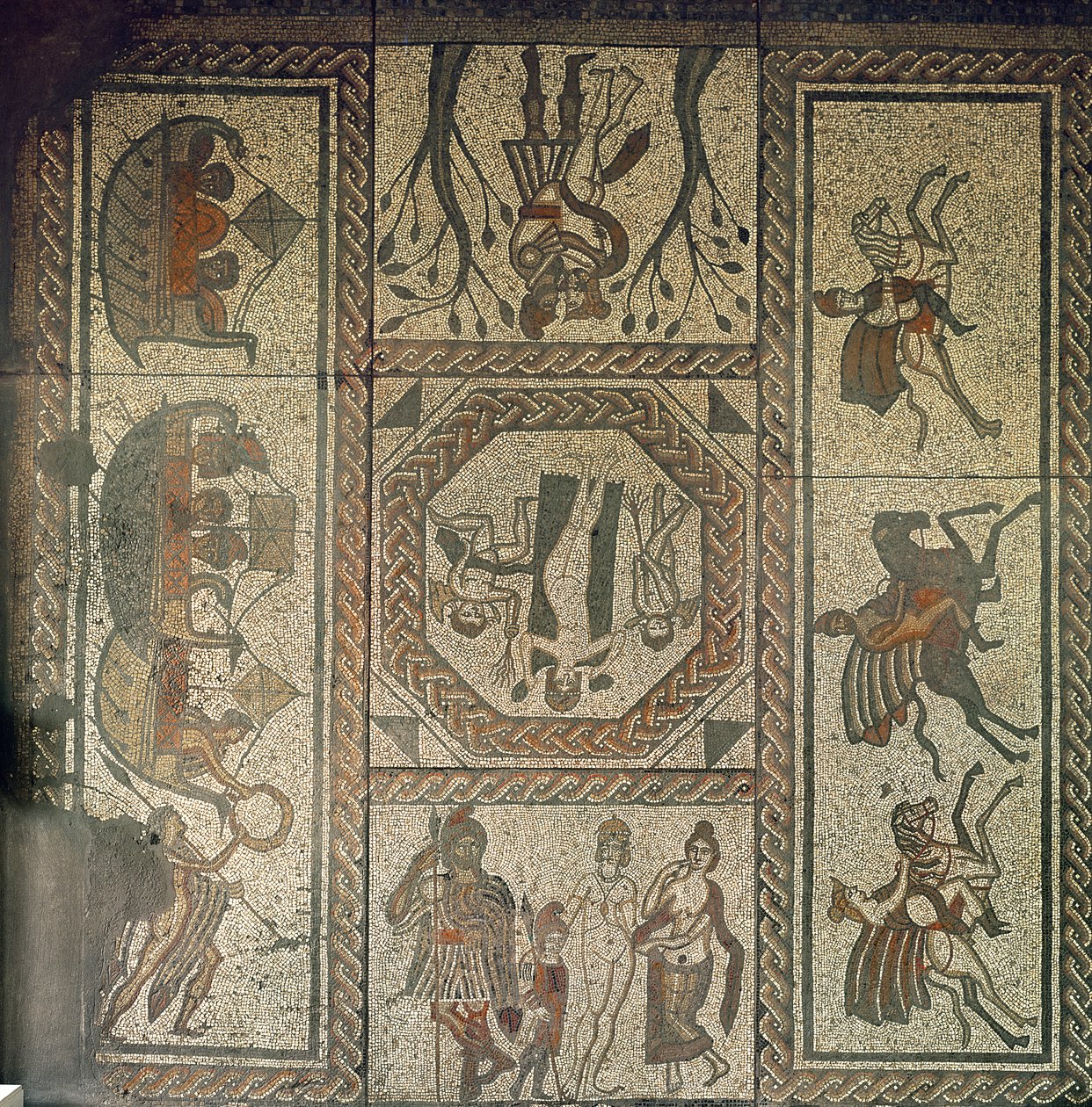 Mosaikk fortau fra den romerske villaen ved Low Ham, illustrerer historien om Dido og Aeneas fra Virgils Aeneid, ca. 350 e.Kr. (mosaikk) av Roman