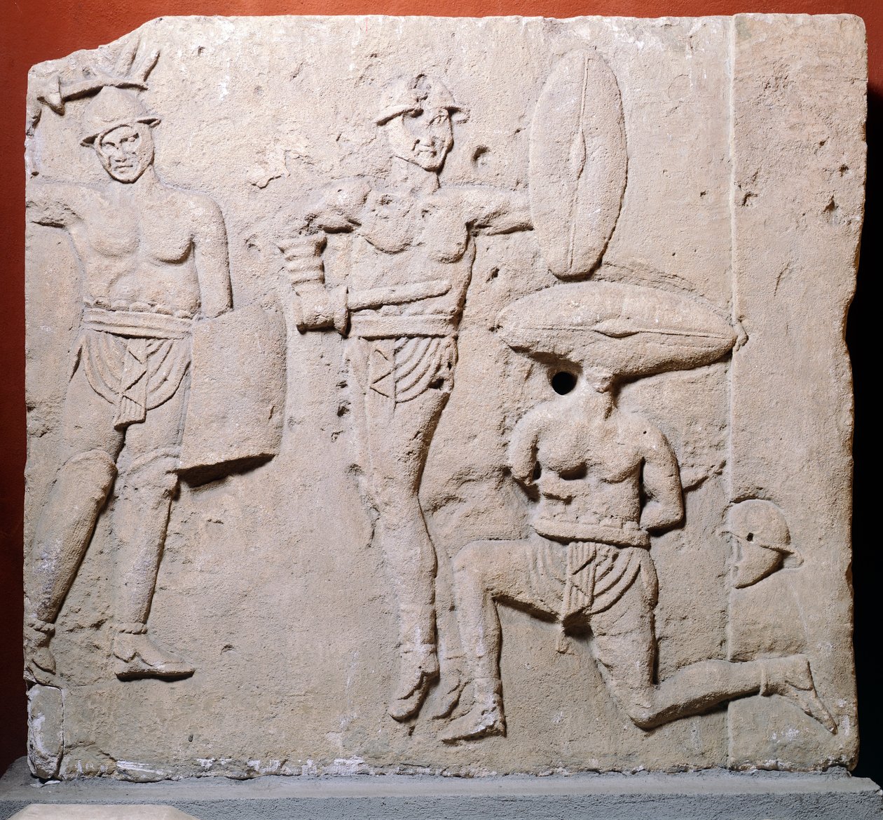 Relieff som viser gladiatorscene fra Due Madonne-området, Bologna, romersk sivilisasjon av Roman